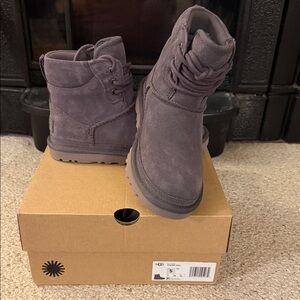 UGG Women’s Neumel Hiker Size 5 NWB